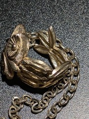 Vtg 1970s AVON Textured Chain Gold Tone Articulated OWL Pendant 24″ Necklace