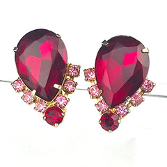 Chunky Vintage Red Pink Juliana Rhinestone Gold Tone Clip On Earrings 1.25″