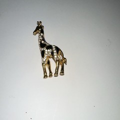 Vintage Gold Tone Giraffe Brooch Pin_Black Enamel_Pavé Rhinestone