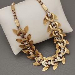 Vintage Linked Necklace Fold Over Gold Tone Textured Clear Rhinestones 16″