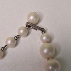 Cream Faux Pearl Strand Necklace Jewelry Classic Retro Graduated Look Vintage