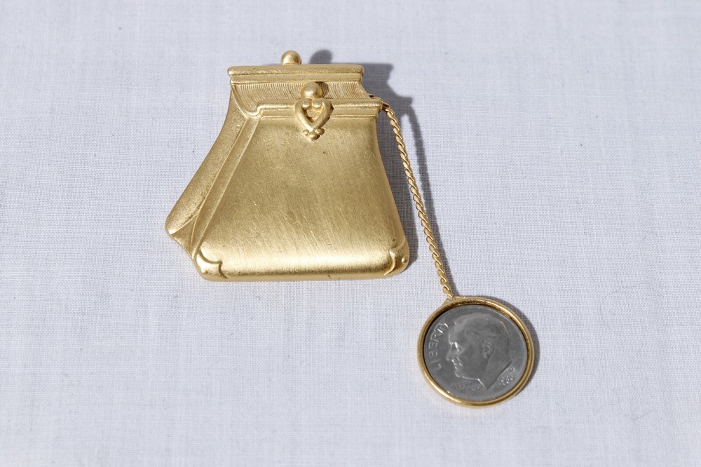 Vtg Tona Signed Gold Tone Coin Purse Dime Dangle Pin Brooch