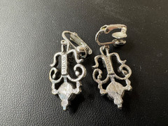 Vintage AVON 1974 Mirabella Clip On Earrings Silver Tone Blue Turquoise Hematite