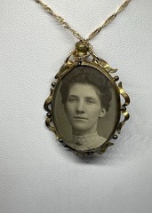 Edwardian Upcycled Double Sided Beautiful Ladies Momento Mori RG Photo Locket