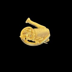 Vintage Gold-tone Watering Can Brooch Floral Garden Pin 33x24mm