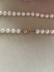 Vintage 14ct yellow gold genuine creamy pearl necklace