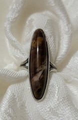 OLD PAWN STERLING BEZEL SET BEAUTIFUL OBLONG AGATE STONE RING SIZE 2/PINKY
