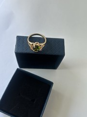 Vintage Green Cubic Zirconia Ring Gold Plated Womens Size 8