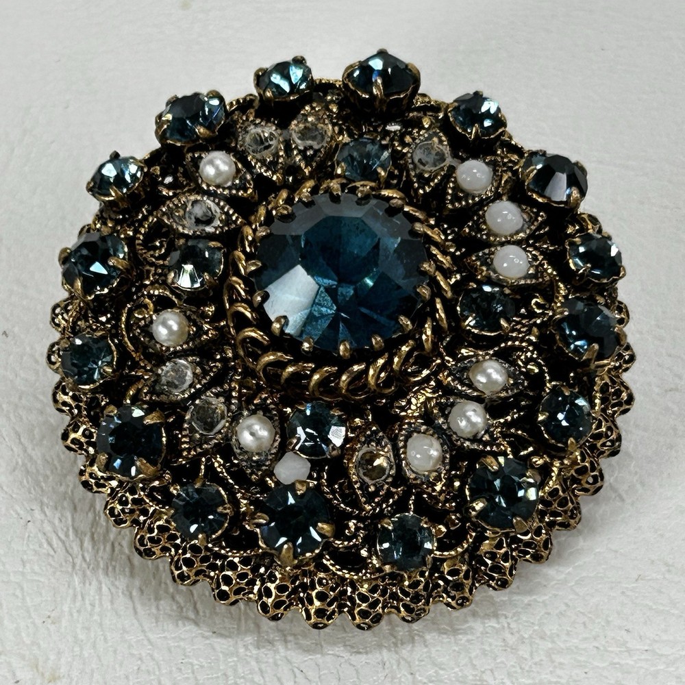 Vtg Dome Shaped Brooch Blue Crystals and Faux Seed Pearls MISSING 7 Faux Pearls