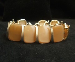 Vintage Lisner Thermoset Lucite Cafe Au Lait Bracelet 7 1/4 Inch by 7/8 Inch