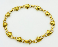 Avon Gold Tone Heart Link Bracelet 8.5 in