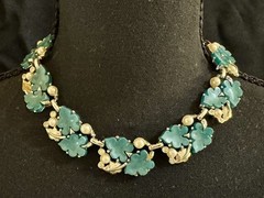 Vintage Thermoset Leaves Faux Pearls Rhinestone Necklace