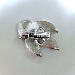 Vintage Trifari Silver Tone Leaf Brooch with Faux Pearls