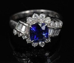 Fine 2.25ct GIA Blue Cushion Sapphire 0.80ct Diamond Platinum Ring, Size 7