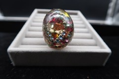 Vtg Domed Confetti Gold Tone Acrylic Resin Artist Made Adjustible Ring Fireworks