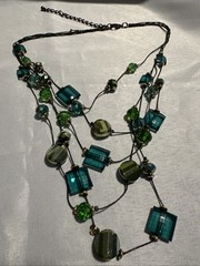Necklace Green Blue Acrylic Glass Beads Black Wire Like Chain 11″ Faceted