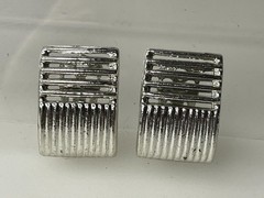 Vintage Silver Ribbed Clip On Earrings Geometric 1″x0.75″