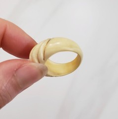 Vintage Carved Ribbed Ring Size 7 & Elephant Pendant