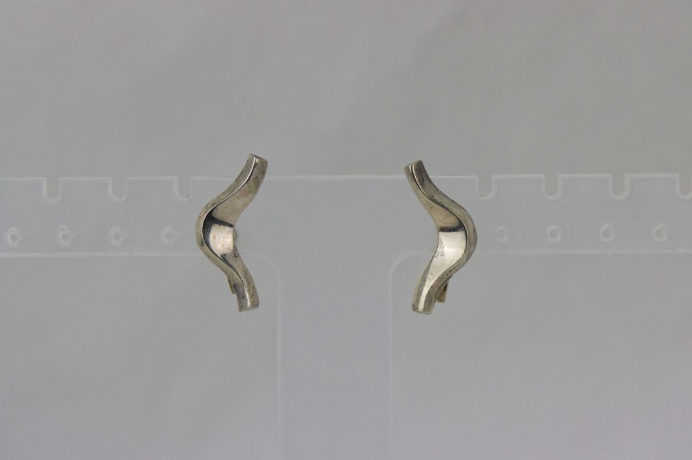 Alpaca Screwback Earrings, Vintage, Marked, 8gr