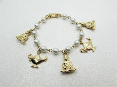 Vintage Genie & Magic Lamp Charm Bracelet for Girls- Faux Pearls- Gold Plated