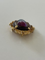 Vintage Juliana Cameo for Celebrity NY Gold Tone Brooch Pin Pendant