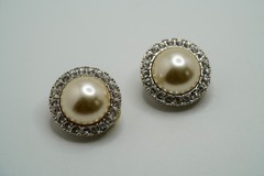 Vintage JBK Camrose Kross Jacqueline Kennedy Faux Pearl Clip Earrings 21mm JB46