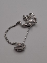 Teapot and Cup Stick Pin Avon 1980’s Silver Color Metal