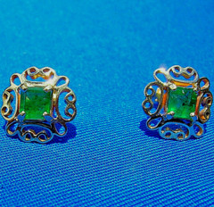 Original EARTH MINED EMERALD Deco Design Earrings Vintage Studs SOLID 14K GOLD