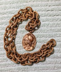 SIGNED MMA METROPOLITAN MUSEUM OF ART COIN LIKE NECKLACE CHUNKY CHAIN