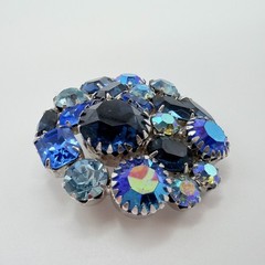 Signed Weiss Blue Aurora Borealis Rhinestones Brooch Pin Embellished Prong Set