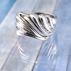 Vintage Modernist Sterling Silver Free Form Dome Ring. Size 6.5