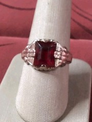 UNCAS Vintage Sterling Silver Ring w/Red Ruby Colored Stone Size 9.75