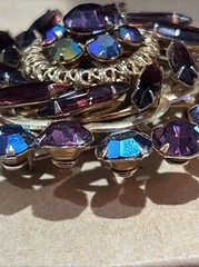 VTG UNSIGNED Round Peacock Blue Aurora Borealis Iridescent Rhinestone Brooch, 2”