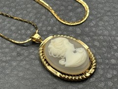 Vintage Victorian Revival Lady Cameo Pendant Gold Plated 23” Chain Necklace