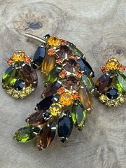 Juliana D & E DeLizza Elster Leaf Brooch / Pin and Clip-on Earring Set