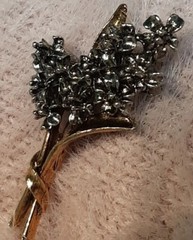 Vtg MODE ART Brooch Pin Signed ART, Arthur Pepper Flower BOUQUET