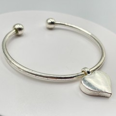 Vintage Y2K Silver Tone Heart Charm Open Cuff Bangle Bracelet Classic Slide