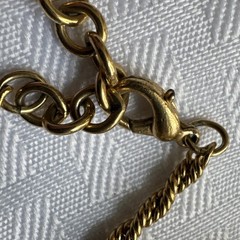 Vintage Goldtone Romantic Ivy Leaf Heart Pendant w Large Fancy Chain