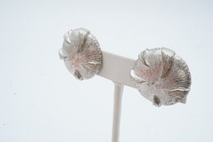 Vintage Clip On Earrings Silver Tone Textured T4