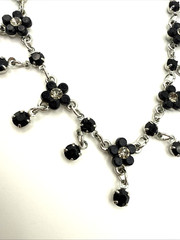 VCLM Dainty Art Deco Necklace Floral Design Black Clear Rhinestones Silver Tone