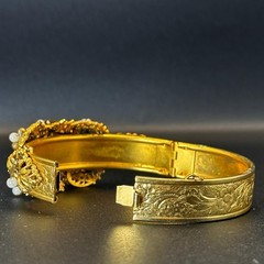 A Vintage Gold Toned Custom Jewelry Bangle Bracelet