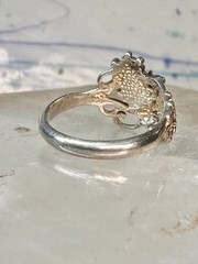 Black Hills Gold ring size 5 leaves band sterling silver women