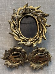 Vtg Alice Caviness Antiqued Goldplate Black Oval Hematite Style Brooch Earrings