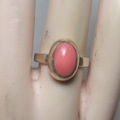 1980s Southwestern Sterling Silver 3.00 Ct Natural Oval Pink Spiny Oyster Ring