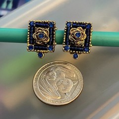 Vintage Blue and Gold Beaded Clip-On Earrings – Flower with Blue Beads and Gems
