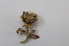 Brooch Gold-Tone Alloy Floral Design With Seed Pearl With Pendant Loop Vintage