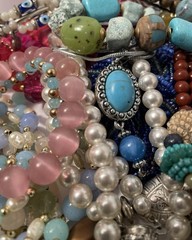 4Lb Mixed Mystery Jewelry Lot Vintage Mod Boho Bead Necklaces Bracelets Earrings