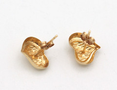 Lovely Dainty VTG Michael Anthony Ma 14K Yellow Gold Heart Stud Earrings .52g