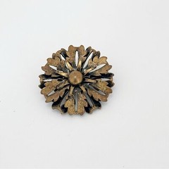 Vintage Flower Brooch Small brass-tone floral lapel pin Garden Party Aesthetic
