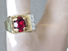 VINTAGE 10K YELLOW GOLD FILLED NEW OLD STOCK 70’S RED CLEAR STONE RING SIZE 7.5